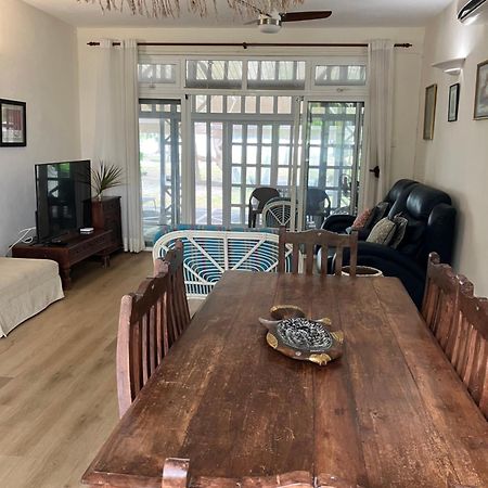 Fully Furnished Luxury Villa 3 Right On A Blue Ocean Belle Mare Kültér fotó