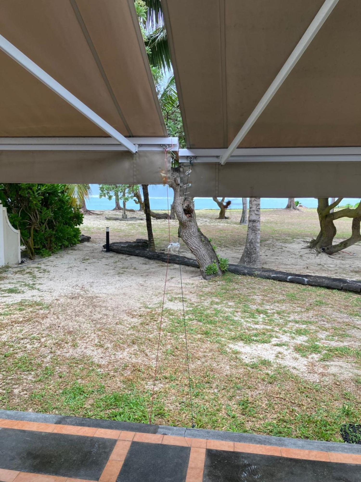 Fully Furnished Luxury Villa 3 Right On A Blue Ocean Belle Mare Kültér fotó